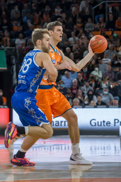 强度对抗与 强度对抗与