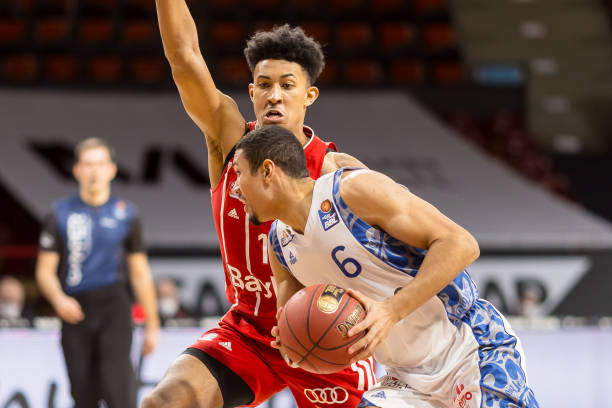 员看到了更 员看到了更